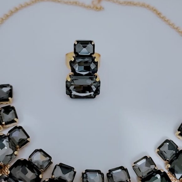 Grey Korean necklace set - Picture 5 of 7